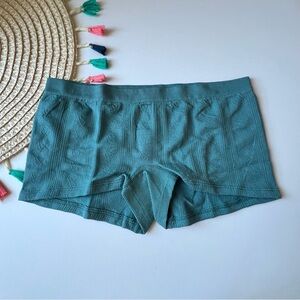 Victoria's Secret Seamless Pointelle Boyshort Panty French Green Small NEW